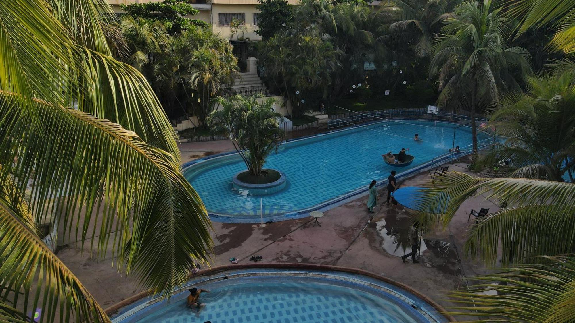 Hotel Sai Leela - Shirdi Exteriör bild